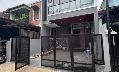 JUAL RUMAH BRAND NEW DI GRAHA RAYA BINTARO