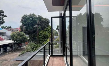 JUAL RUMAH BRAND NEW DI GRAHA RAYA BINTARO