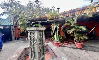 SALINAS:EN 500 M2 VENDO CASA CON JACUZZI ESTILO ESPAÑOL