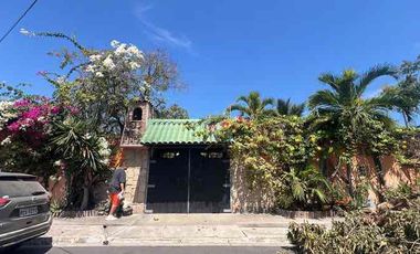 SALINAS:EN 500 M2 VENDO CASA CON JACUZZI ESTILO ESPAÑOL