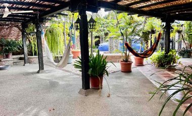 SALINAS:EN 500 M2 VENDO CASA CON JACUZZI ESTILO ESPAÑOL