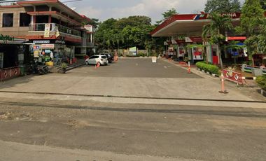 Strategic land in front of a gas station on Jalan Cirendeu Raya, East Ciputat