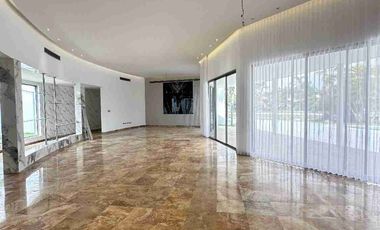CASA DE ALQUILER O VENTA DE UNA PLANTA  AL LAGO EN CASTELAGO