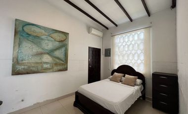 CHIPIPE: ALQUILO CASA CON CASCADA EN LA PISCINA, JACUZZI Y  PATIOS