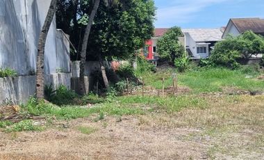 Lucky Land, Ngantong on Tarumanegara Street, East Ciputat