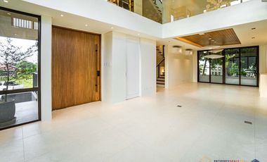 𝐁𝐫𝐚𝐧𝐝 𝐍𝐞𝐰 𝟒-𝐒𝐭𝐨𝐫𝐞𝐲 𝐌𝐨𝐝𝐞𝐫𝐧 𝐇𝐨𝐦𝐞 𝐟𝐨𝐫 𝐒𝐚𝐥𝐞 𝐚𝐭 𝐀𝐲𝐚𝐥𝐚 𝐖𝐞𝐬𝐭𝐠𝐫𝐨𝐯𝐞 𝐇𝐞𝐢𝐠𝐡𝐭𝐬 𝐢𝐧 𝐋𝐚𝐠𝐮𝐧𝐚