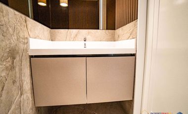 𝐁𝐫𝐚𝐧𝐝 𝐍𝐞𝐰 𝟒-𝐒𝐭𝐨𝐫𝐞𝐲 𝐌𝐨𝐝𝐞𝐫𝐧 𝐇𝐨𝐦𝐞 𝐟𝐨𝐫 𝐒𝐚𝐥𝐞 𝐚𝐭 𝐀𝐲𝐚𝐥𝐚 𝐖𝐞𝐬𝐭𝐠𝐫𝐨𝐯𝐞 𝐇𝐞𝐢𝐠𝐡𝐭𝐬 𝐢𝐧 𝐋𝐚𝐠𝐮𝐧𝐚