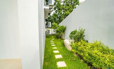 𝐁𝐫𝐚𝐧𝐝 𝐍𝐞𝐰 𝟒-𝐒𝐭𝐨𝐫𝐞𝐲 𝐌𝐨𝐝𝐞𝐫𝐧 𝐇𝐨𝐦𝐞 𝐟𝐨𝐫 𝐒𝐚𝐥𝐞 𝐚𝐭 𝐀𝐲𝐚𝐥𝐚 𝐖𝐞𝐬𝐭𝐠𝐫𝐨𝐯𝐞 𝐇𝐞𝐢𝐠𝐡𝐭𝐬 𝐢𝐧 𝐋𝐚𝐠𝐮𝐧𝐚