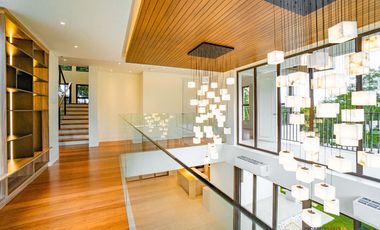 𝐁𝐫𝐚𝐧𝐝 𝐍𝐞𝐰 𝟒-𝐒𝐭𝐨𝐫𝐞𝐲 𝐌𝐨𝐝𝐞𝐫𝐧 𝐇𝐨𝐦𝐞 𝐟𝐨𝐫 𝐒𝐚𝐥𝐞 𝐚𝐭 𝐀𝐲𝐚𝐥𝐚 𝐖𝐞𝐬𝐭𝐠𝐫𝐨𝐯𝐞 𝐇𝐞𝐢𝐠𝐡𝐭𝐬 𝐢𝐧 𝐋𝐚𝐠𝐮𝐧𝐚