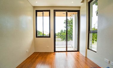 𝐁𝐫𝐚𝐧𝐝 𝐍𝐞𝐰 𝟒-𝐒𝐭𝐨𝐫𝐞𝐲 𝐌𝐨𝐝𝐞𝐫𝐧 𝐇𝐨𝐦𝐞 𝐟𝐨𝐫 𝐒𝐚𝐥𝐞 𝐚𝐭 𝐀𝐲𝐚𝐥𝐚 𝐖𝐞𝐬𝐭𝐠𝐫𝐨𝐯𝐞 𝐇𝐞𝐢𝐠𝐡𝐭𝐬 𝐢𝐧 𝐋𝐚𝐠𝐮𝐧𝐚