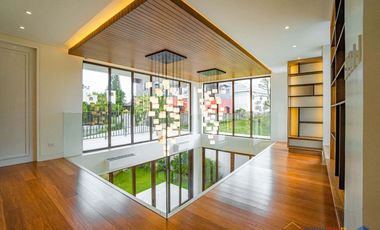 𝐁𝐫𝐚𝐧𝐝 𝐍𝐞𝐰 𝟒-𝐒𝐭𝐨𝐫𝐞𝐲 𝐌𝐨𝐝𝐞𝐫𝐧 𝐇𝐨𝐦𝐞 𝐟𝐨𝐫 𝐒𝐚𝐥𝐞 𝐚𝐭 𝐀𝐲𝐚𝐥𝐚 𝐖𝐞𝐬𝐭𝐠𝐫𝐨𝐯𝐞 𝐇𝐞𝐢𝐠𝐡𝐭𝐬 𝐢𝐧 𝐋𝐚𝐠𝐮𝐧𝐚