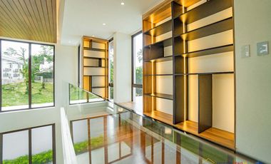 𝐁𝐫𝐚𝐧𝐝 𝐍𝐞𝐰 𝟒-𝐒𝐭𝐨𝐫𝐞𝐲 𝐌𝐨𝐝𝐞𝐫𝐧 𝐇𝐨𝐦𝐞 𝐟𝐨𝐫 𝐒𝐚𝐥𝐞 𝐚𝐭 𝐀𝐲𝐚𝐥𝐚 𝐖𝐞𝐬𝐭𝐠𝐫𝐨𝐯𝐞 𝐇𝐞𝐢𝐠𝐡𝐭𝐬 𝐢𝐧 𝐋𝐚𝐠𝐮𝐧𝐚