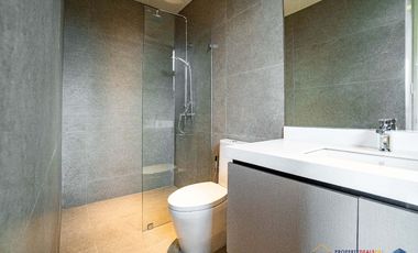 𝐁𝐫𝐚𝐧𝐝 𝐍𝐞𝐰 𝟒-𝐒𝐭𝐨𝐫𝐞𝐲 𝐌𝐨𝐝𝐞𝐫𝐧 𝐇𝐨𝐦𝐞 𝐟𝐨𝐫 𝐒𝐚𝐥𝐞 𝐚𝐭 𝐀𝐲𝐚𝐥𝐚 𝐖𝐞𝐬𝐭𝐠𝐫𝐨𝐯𝐞 𝐇𝐞𝐢𝐠𝐡𝐭𝐬 𝐢𝐧 𝐋𝐚𝐠𝐮𝐧𝐚