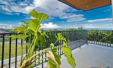 𝐁𝐫𝐚𝐧𝐝 𝐍𝐞𝐰 𝟒-𝐒𝐭𝐨𝐫𝐞𝐲 𝐌𝐨𝐝𝐞𝐫𝐧 𝐇𝐨𝐦𝐞 𝐟𝐨𝐫 𝐒𝐚𝐥𝐞 𝐚𝐭 𝐀𝐲𝐚𝐥𝐚 𝐖𝐞𝐬𝐭𝐠𝐫𝐨𝐯𝐞 𝐇𝐞𝐢𝐠𝐡𝐭𝐬 𝐢𝐧 𝐋𝐚𝐠𝐮𝐧𝐚