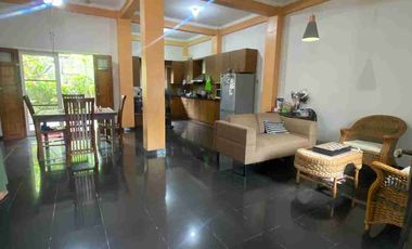 DIJUAL RUMAH MEWAH LINGKUNGAN PERUMAHAN 3LANTAI DEKAT RS WIROSABAN KAMPUS UAD