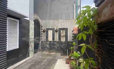 DIJUAL RUMAH MEWAH LINGKUNGAN PERUMAHAN 3LANTAI DEKAT RS WIROSABAN KAMPUS UAD