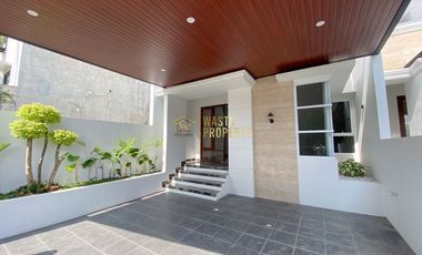 DIJUAL RUMAH CANTIK SHM 900 JUTAAN SIAP HUNI DI WEDOMARTANI NGEMPLAK DEKAT JL. BESI JANGKANG