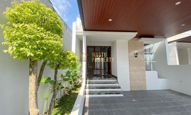 DIJUAL RUMAH CANTIK SHM 900 JUTAAN SIAP HUNI DI WEDOMARTANI NGEMPLAK DEKAT JL. BESI JANGKANG