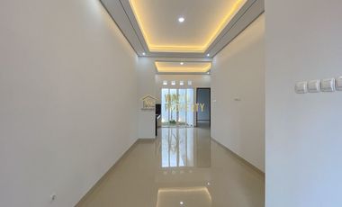 DIJUAL RUMAH CANTIK SHM 900 JUTAAN SIAP HUNI DI WEDOMARTANI NGEMPLAK DEKAT JL. BESI JANGKANG