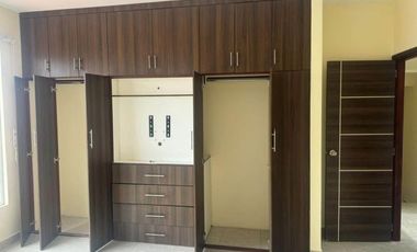 VENTA DE CASA URB. SENYA