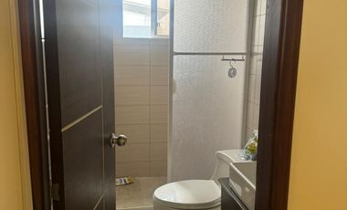 VENTA DE CASA URB. SENYA