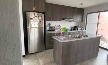 Departamento duplex amoblado de venta en sector residencial y comercial D370