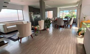 Departamento duplex amoblado de venta en sector residencial y comercial D370