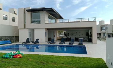 ESTRENA CASA NUEVA EN LA MESETA HABITAT SOBRE LIBRAMIENTO FRENTE A SONTERRA IDEAL ROMMIES O FAM. PEQUEÑA