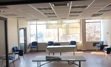 Oficina El Rosal 4 privados 200m2, bodega de 150 m2, 2 estac.