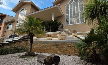 CASA EN CUMBRES MORELIA (VENTA / RENTA)