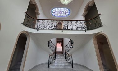 CASA EN CUMBRES MORELIA (VENTA / RENTA)