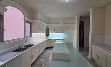 CASA EN CUMBRES MORELIA (VENTA / RENTA)