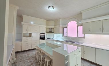 CASA EN CUMBRES MORELIA (VENTA / RENTA)
