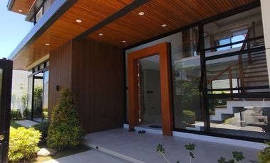 House And Lot For Sale In  Bayanihan Village Bf Homes Paranaque City-ND