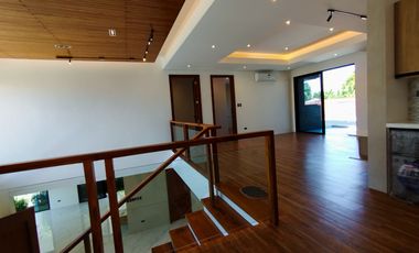 House And Lot For Sale In  Bayanihan Village Bf Homes Paranaque City-ND