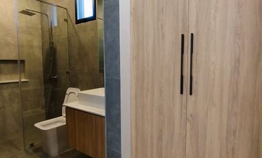 House And Lot For Sale In  Bayanihan Village Bf Homes Paranaque City-ND