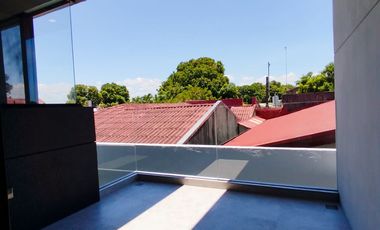 House And Lot For Sale In  Bayanihan Village Bf Homes Paranaque City-ND