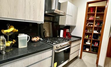 RENTA DE DEPARTAMENTO DE 260m2 CON ROOF GARDEN DE 37m2 CASI EN LA DEL VALLE