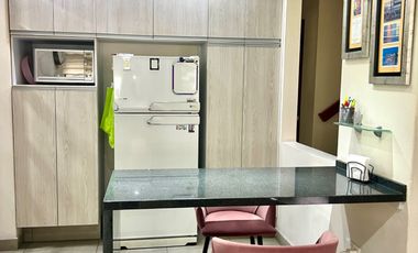 RENTA DE DEPARTAMENTO DE 260m2 CON ROOF GARDEN DE 37m2 CASI EN LA DEL VALLE