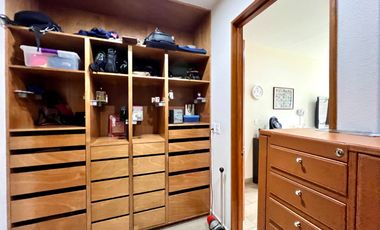 RENTA DE DEPARTAMENTO DE 260m2 CON ROOF GARDEN DE 37m2 CASI EN LA DEL VALLE