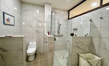 RENTA DE DEPARTAMENTO DE 260m2 CON ROOF GARDEN DE 37m2 CASI EN LA DEL VALLE