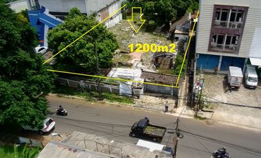 Strategic 1200 m2 Land in Cirendeu Raya, South Jakarta