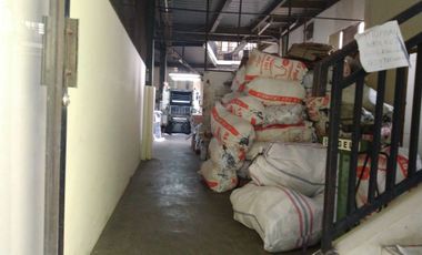 UNIT LANGKA RUANG USAHA PREMIUM DENGAN LAHAN PARKIR SANGAT LUAS DI JATIASIH