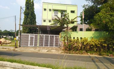 UNIT LANGKA RUANG USAHA PREMIUM DENGAN LAHAN PARKIR SANGAT LUAS DI JATIASIH