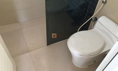 Dijual Rumah Bangunan Baru Hoek 2 Lantai Di Taman Surya Kalideres, Tersedia Garasi Mobil Area Nyaman Bebas Banjir Jakarta Barat