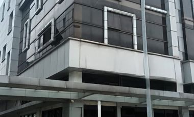 Ruko Avenue 3 Lantai Berlokasi Strategis di Pinggir Jalan JGC Cakung Jakarta Timur