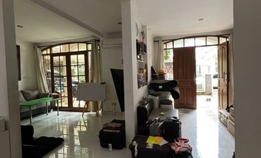 Rumah Huk Bintaro Jaya Sektor 2 Dekat Tol Pondok Indah Siap Huni Lokasi Bagus