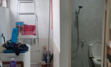 Rumah 2 Lantai Siap Huni Rapi 6x15, 3 Kamar Tidur, Harga 1,6 Miliar