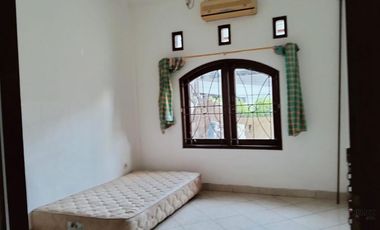 Rumah Mewah Akses ke Mall Living World Dijual, di Seroja Denpasar Area