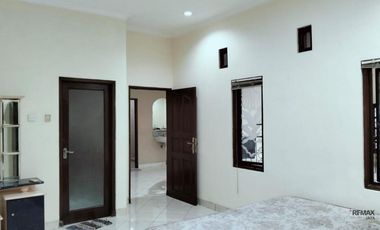 Rumah Mewah Akses ke Mall Living World Dijual, di Seroja Denpasar Area